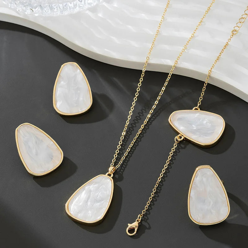 Geometric Oval Jewelry Set